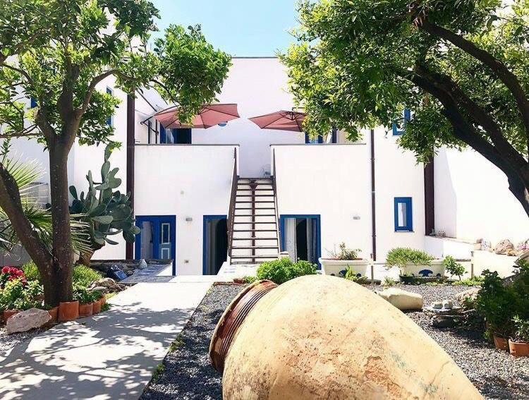 Punta Sallustro 3* Lipari (Isola Lipari)